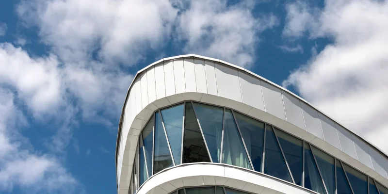 What is the Best Formwork Solution for Curved or Intricate Architectural Designs